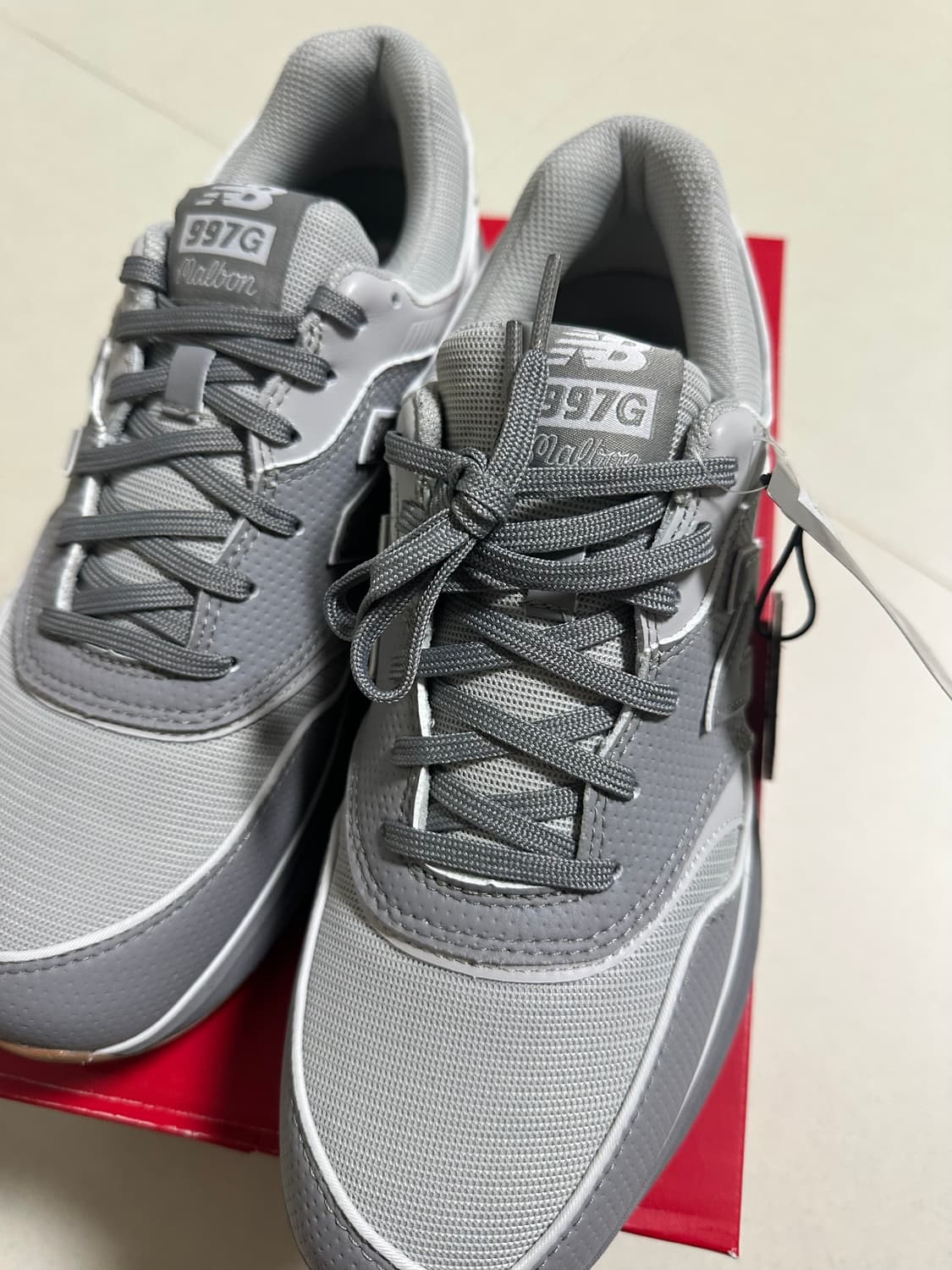 (새상품) 말본 x 뉴발란스 골프화 그레이 290 판매 상품이미지5