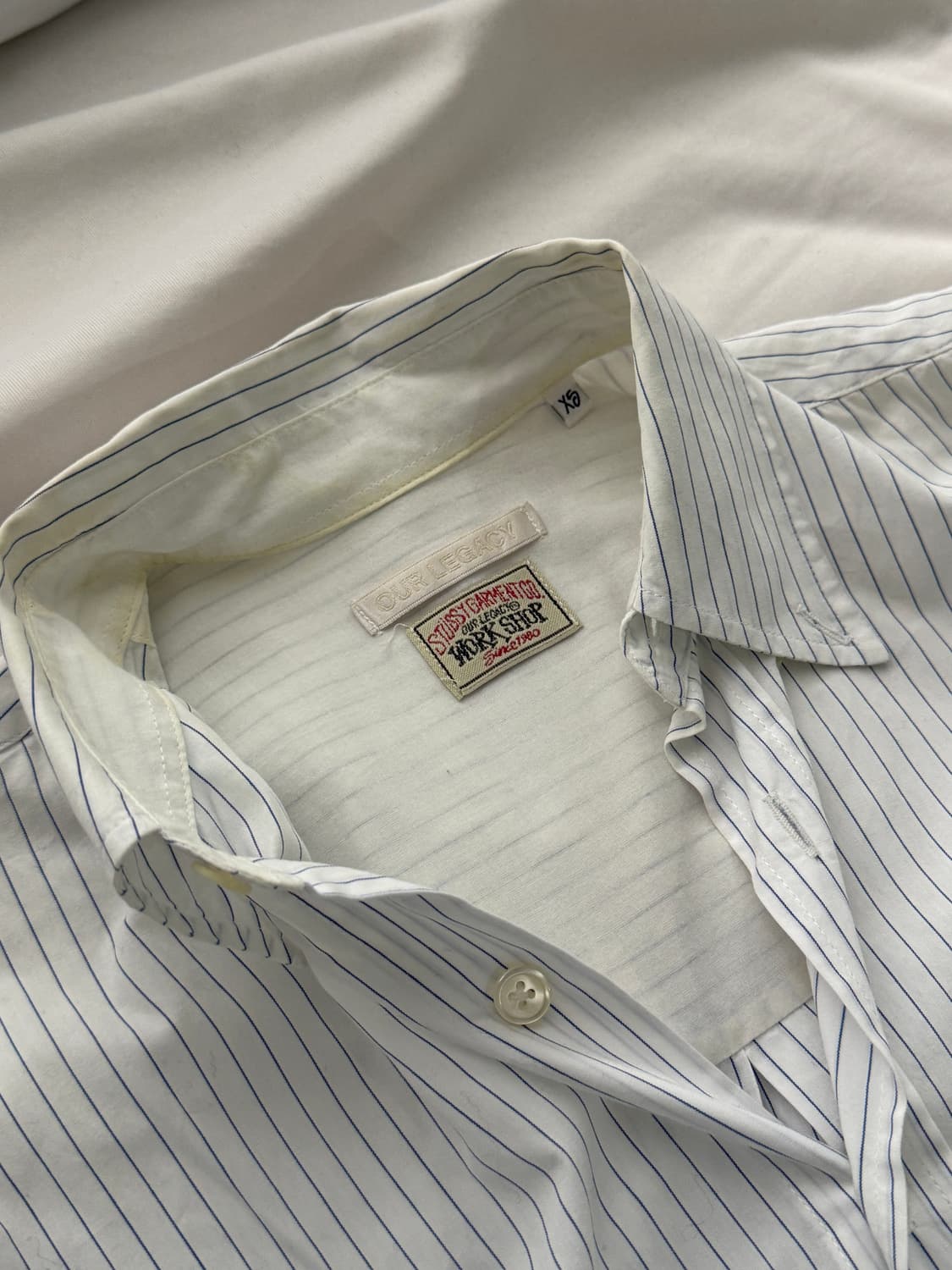 스투시 아워레가시 워크샵 버로우드 스트라이프 셔츠 상품이미지3