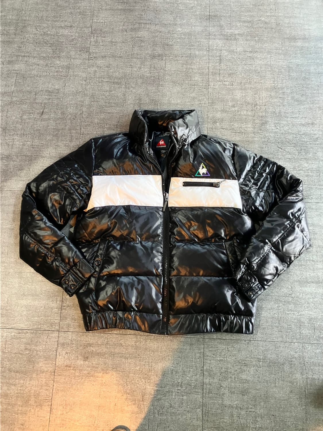 Lecoq 르꼬끄 올드스쿨스트릿 원포켓 패딩 유광 상품이미지1