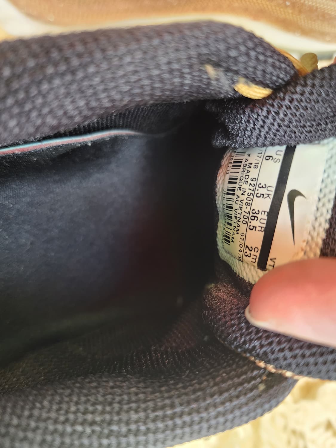 나이키 X 스와로브스키 에어맥스 97 LXX 메탈릭 골드 상품이미지4