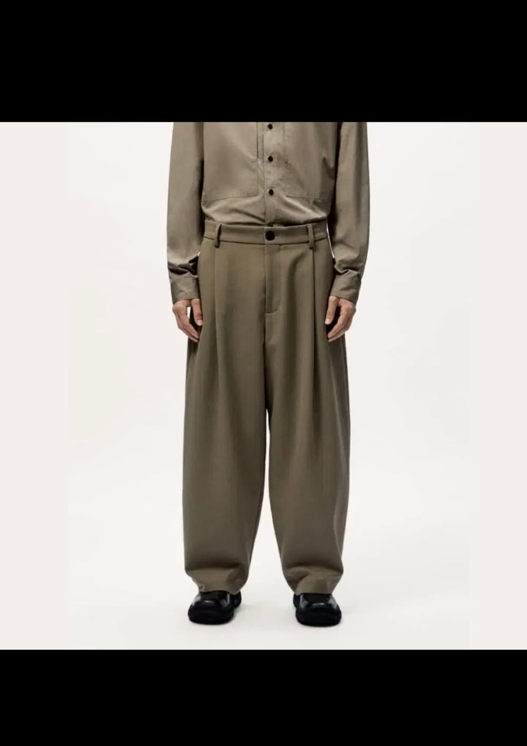 스튜디오 니콜슨 자라 플리츠 와이드 팬츠 EU40 상품이미지1