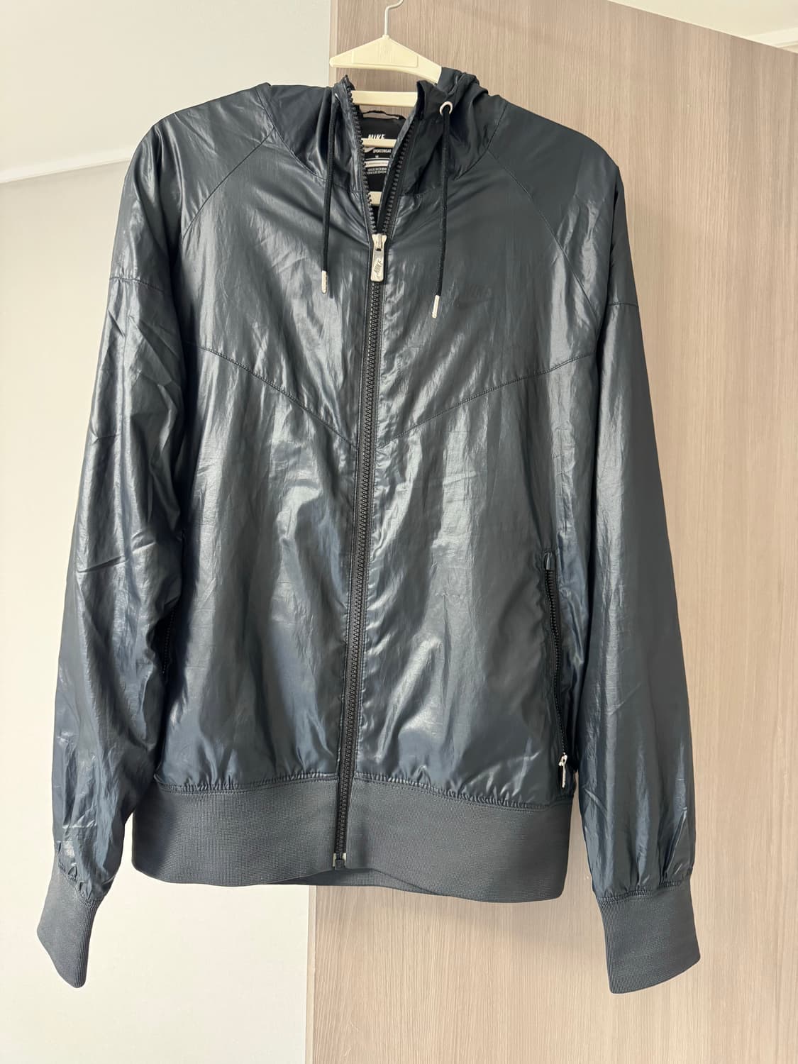 나이키 바람막이 후드 집업 M (95) 블랙 판매합니다 상품이미지2