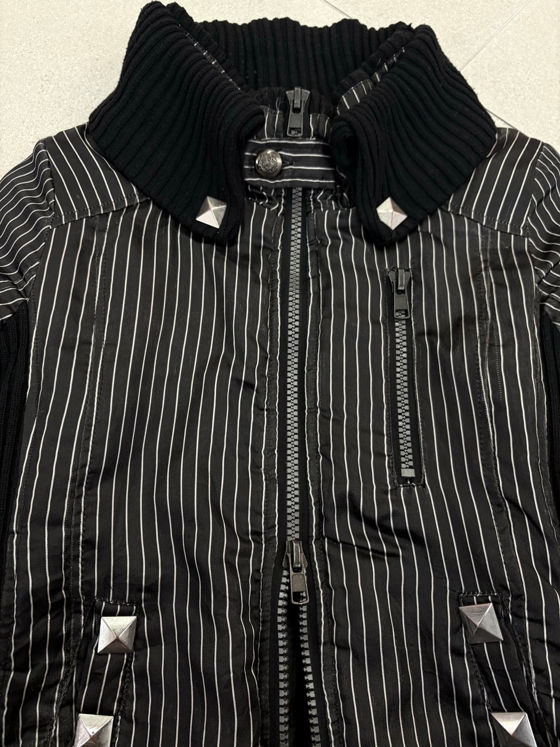 DIG DEEP 스트라이프 스터드 점퍼 상품이미지2