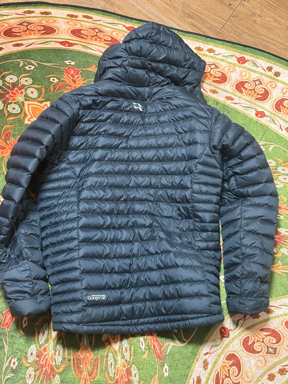 랩 마이크로라이트 알파인 자켓 벨루가 M 상품이미지2