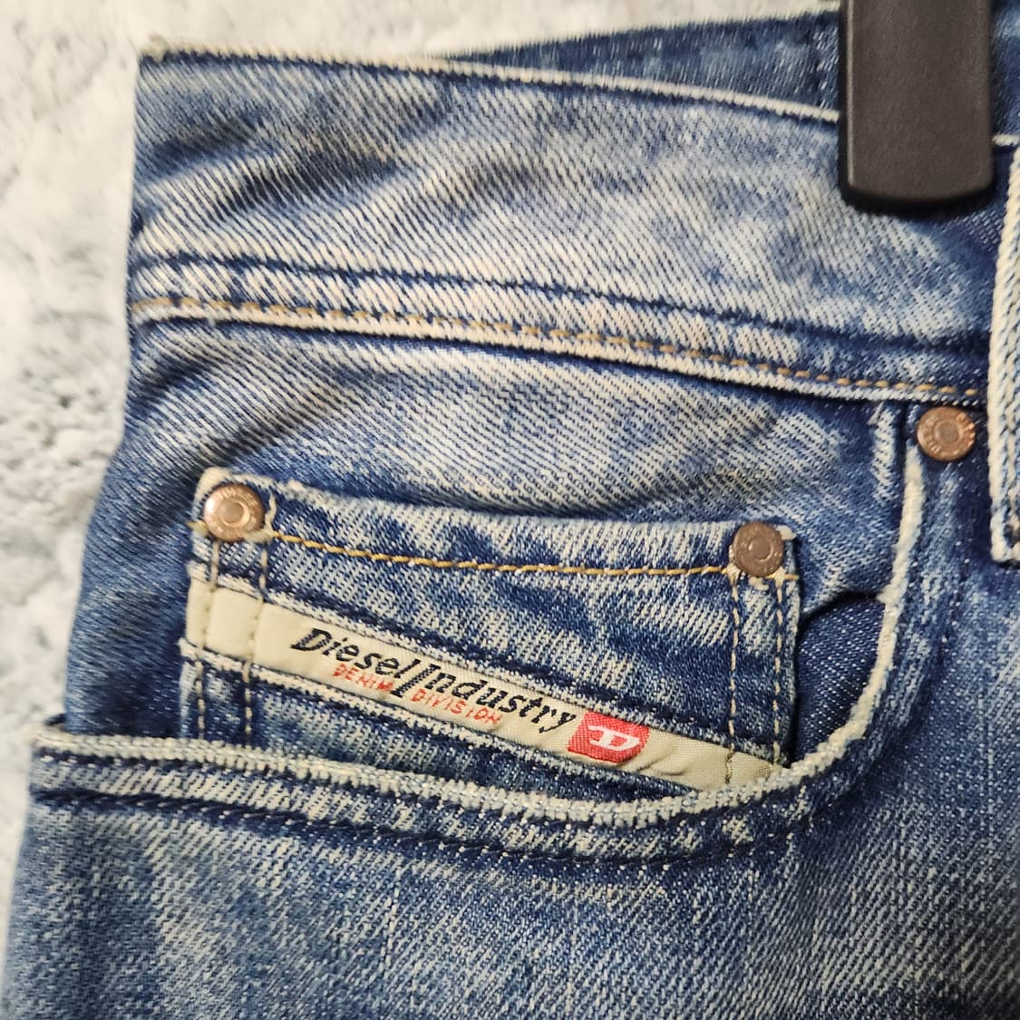 H602 [29] 디젤 ZATHAN 부츠컷 청바지
 상품이미지4