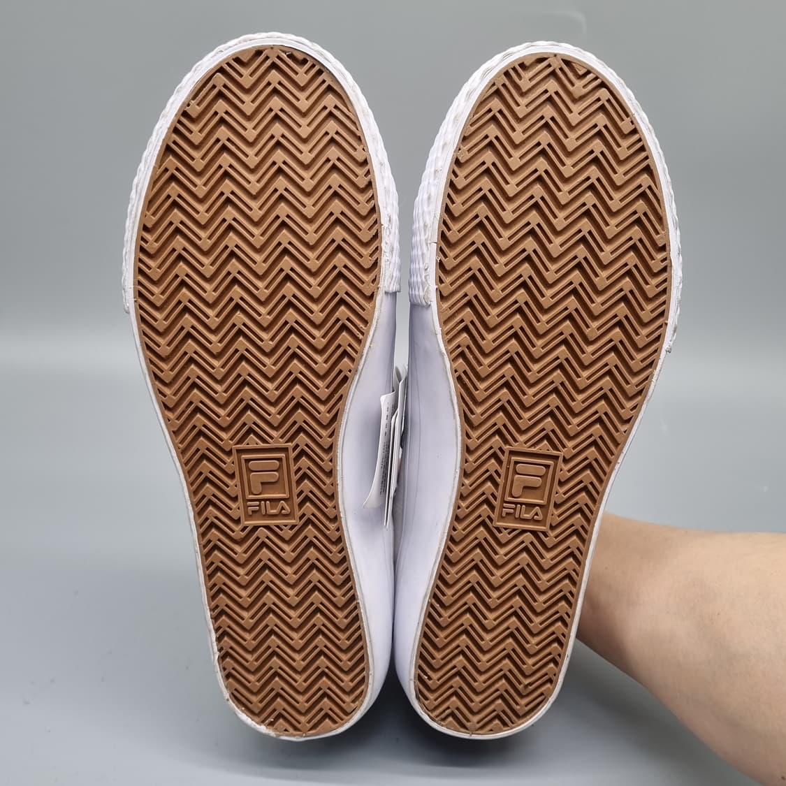 새상품 휠라 클래식킥스B 남성스니커즈260 상품이미지3