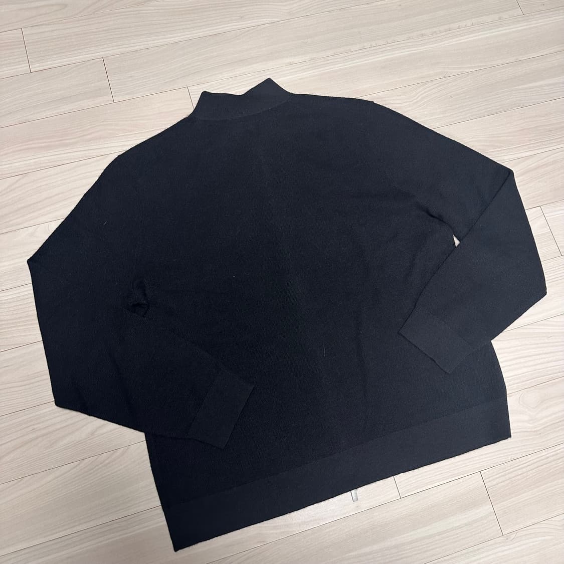 [새상품] 띠어리 캐시미어 니트 집업 가디건 블랙 XL사이즈 상품이미지8