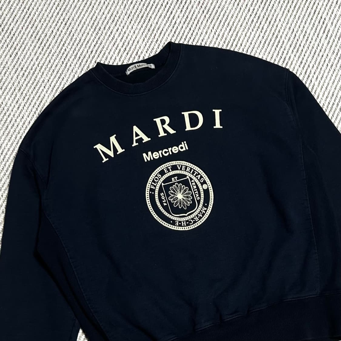 [M] Mardi Mercredi 마르디 메크르디 네이비 맨투맨 상품이미지2