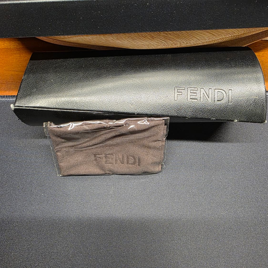 (새상품) ESCADA 에스까다 뿔테 + 펜디 케이스 + 펜디 안경닦이  상품이미지7