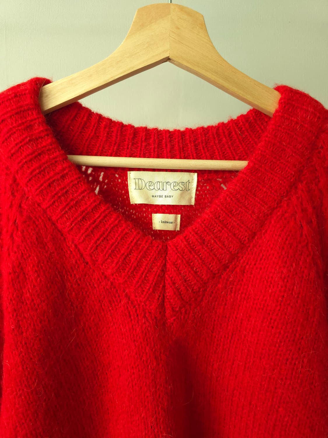 Dearest 포근한 레드 브이넥 니트 상품이미지3