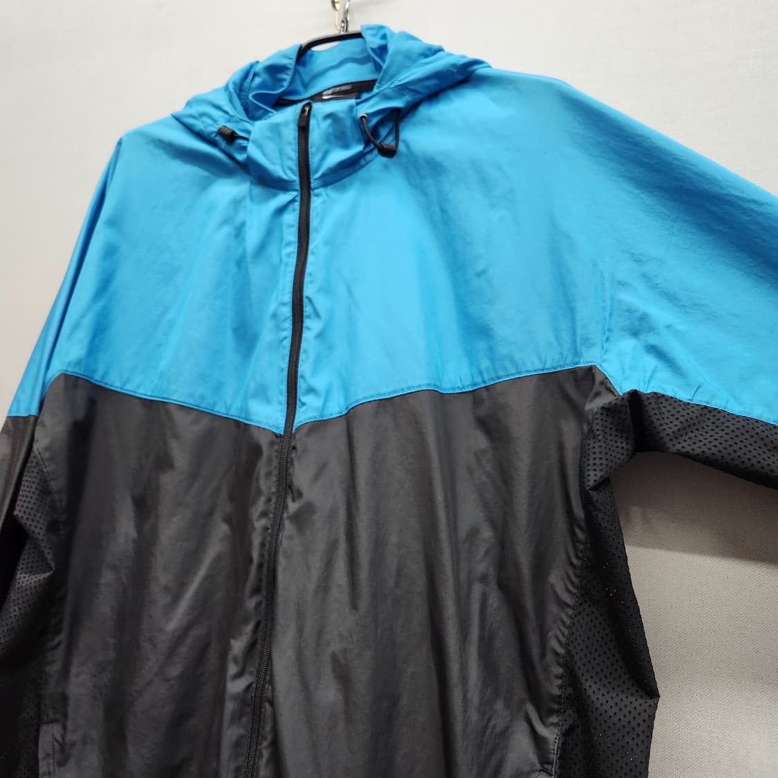 나이키 배색 사이드 메쉬 스트링 바람막이 XL(XL) 상품이미지3