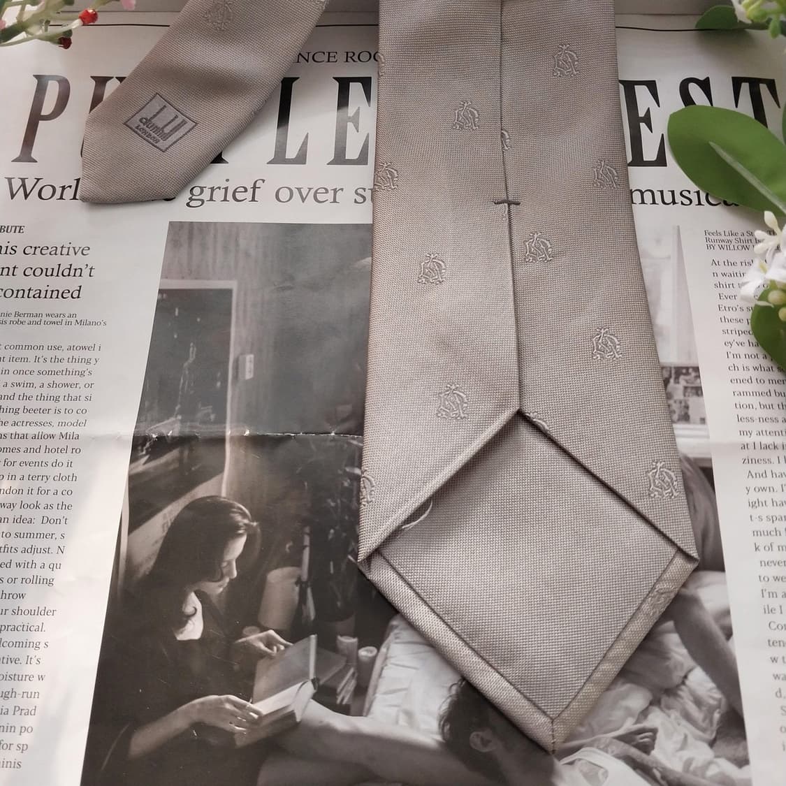 던힐 실크 그레이 로고 자카드 넥타이 8.5cm A+등급 K1693
 상품이미지9