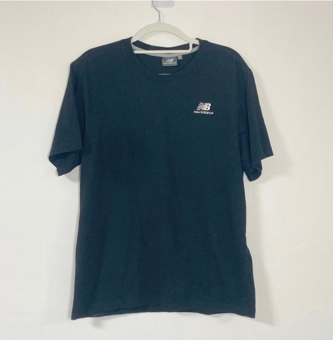 뉴발란스 블랙반팔티L  상품이미지1