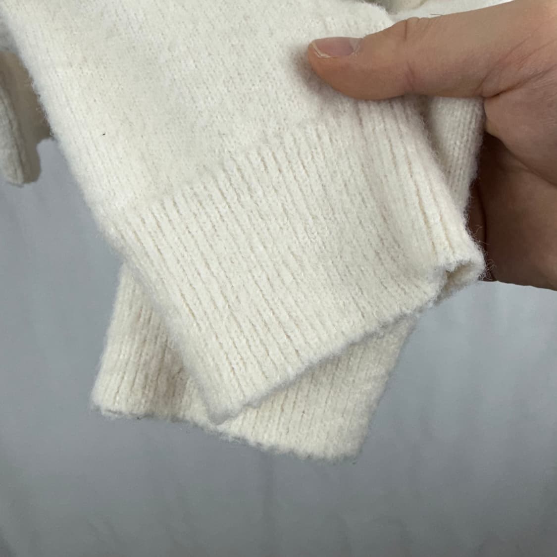 (F) 아틀리에 나인 에센셜 언발란스 크롭 가디건 아이보리 상품이미지4