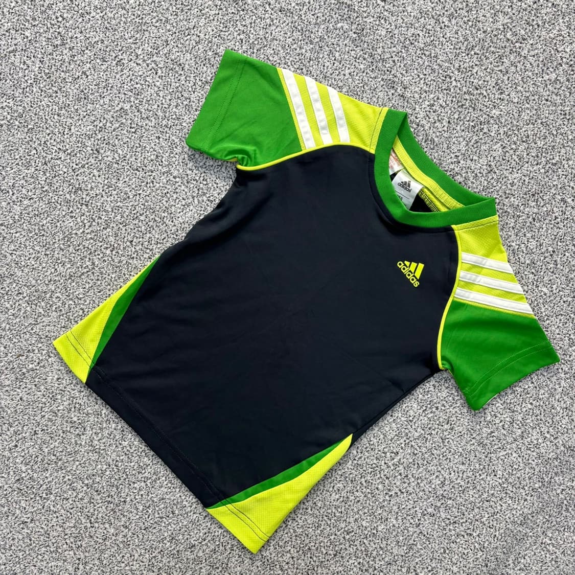 055 아디다스 키즈 기능성 반팔티 0402J 상품이미지1