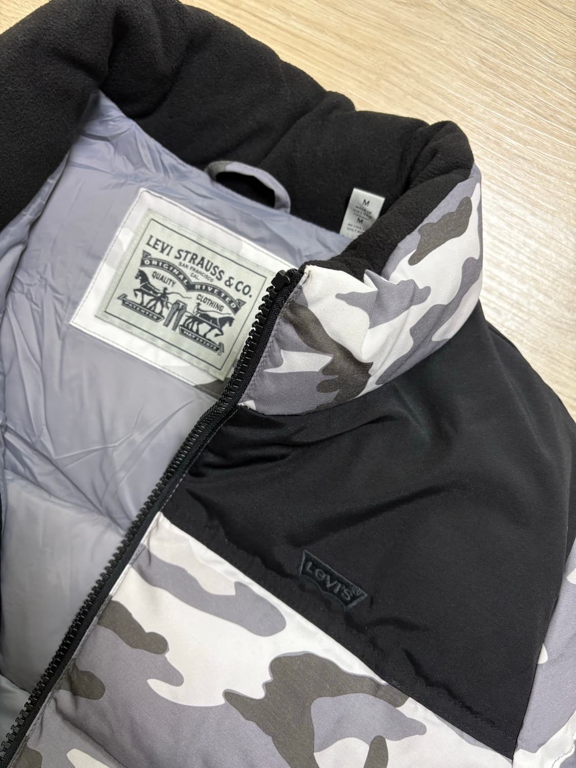 리바이스 카모 패딩 M사이즈 상품이미지4