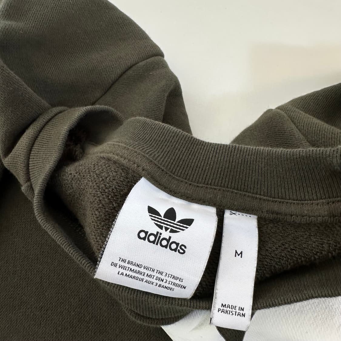 M 아디다스 카키 빅로고 맨투맨 상품이미지3