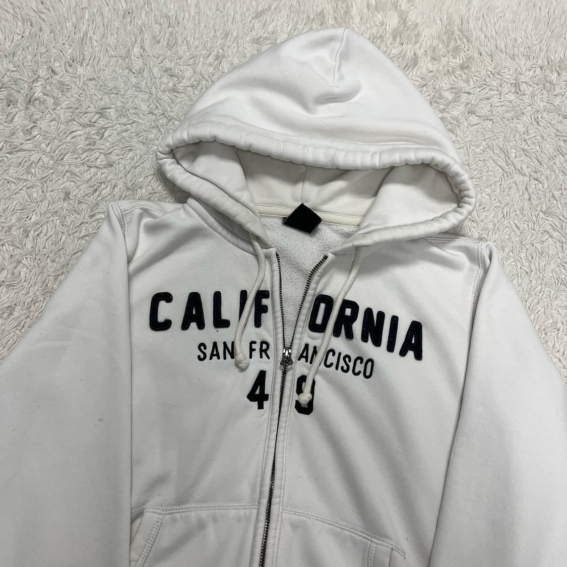 Who A U white zip-up hoodie 상품이미지5