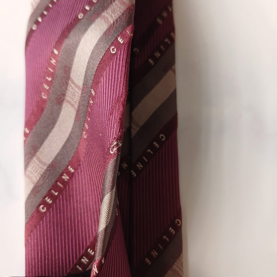 셀린느 실크 스트라이프&트리오페 넥타이 8.7cm B등급 A19138
 상품이미지6