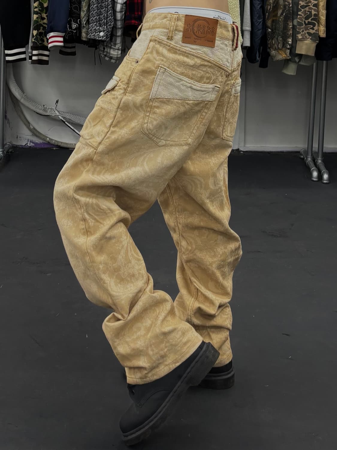 카라쿠리 타마시 오리엔탈 베이지 팬츠 상품이미지3