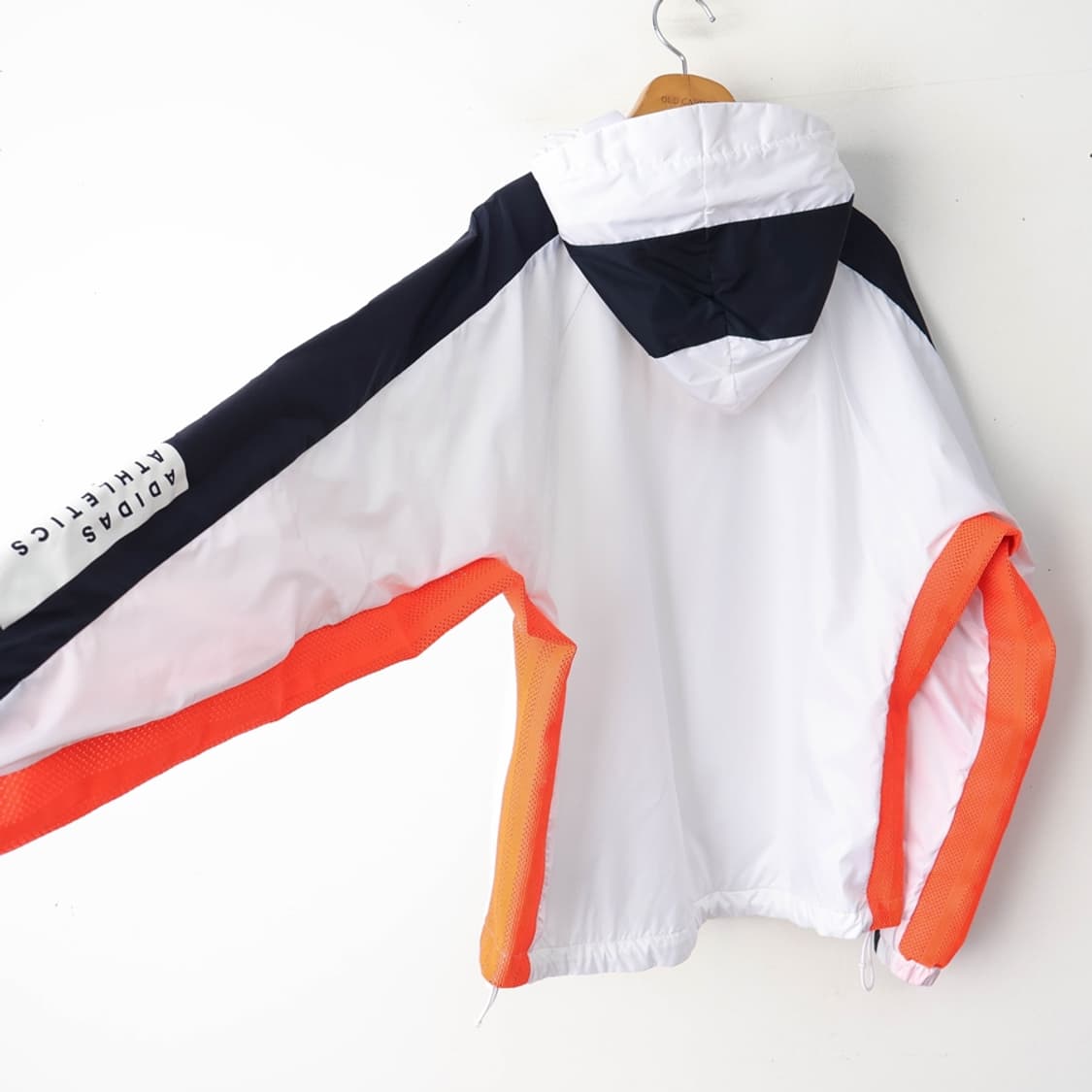 55/아디다스 우먼스 윈드 브레이크 자켓 상품이미지3