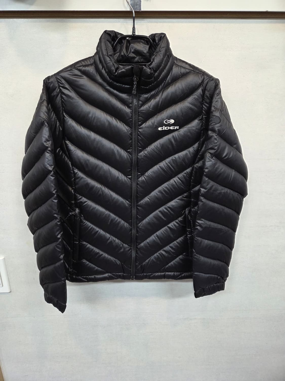  아이더 코요테 여성 슬림 경량패딩 s 상품이미지1