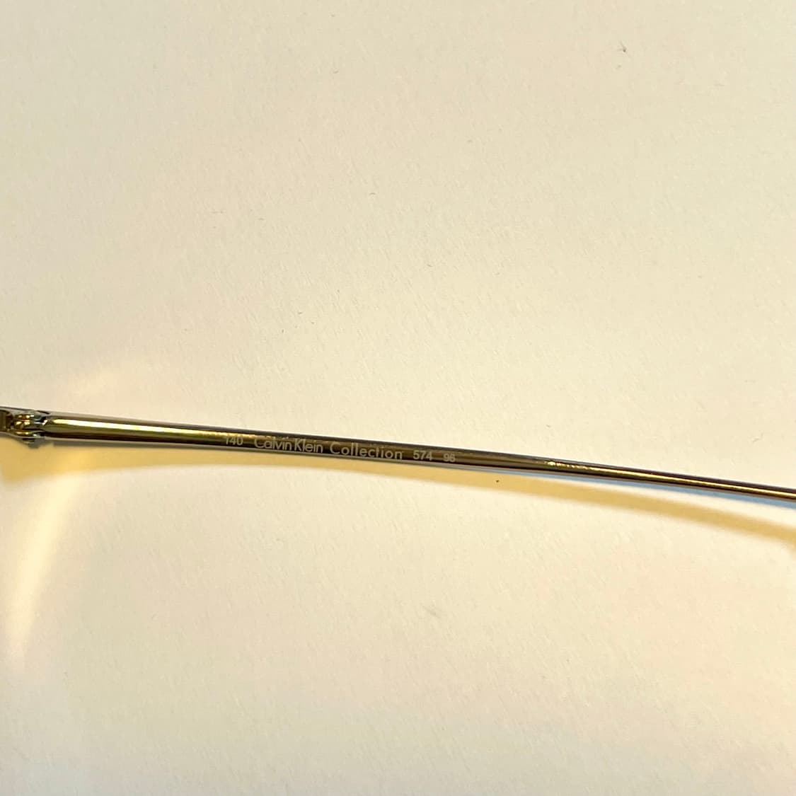 Calvin Klein 캘빈클라인 사의 빈티지 반무테 안경 판매합니다 상품이미지4