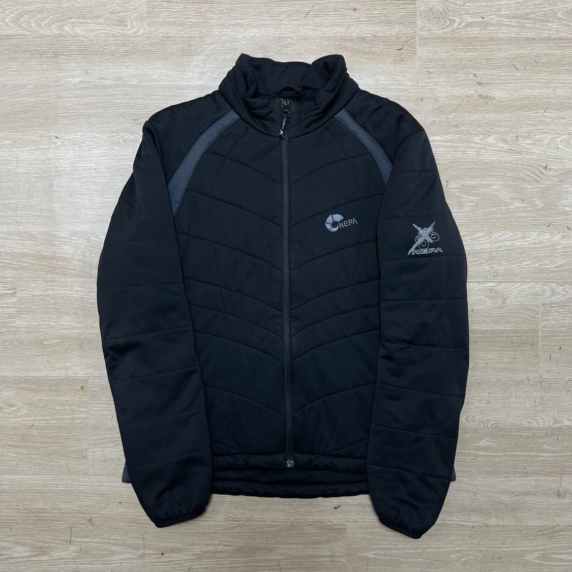 네파 여성 스탠드넥 경량 패딩 [블랙] M/95 상품이미지1