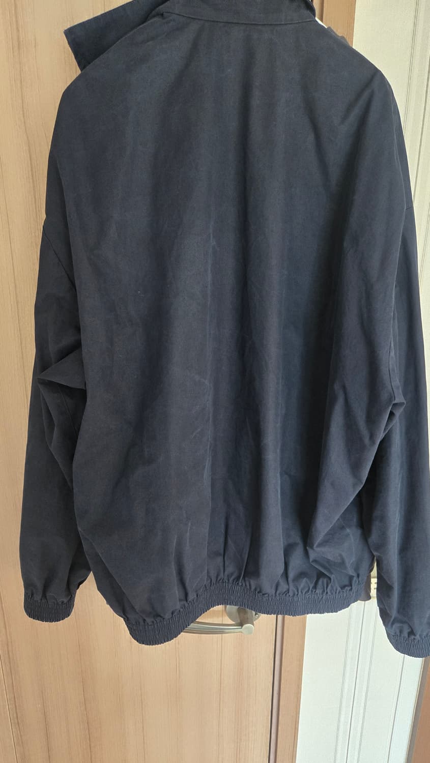 발렌시아가 트랙 자켓 44사이즈 상품이미지3