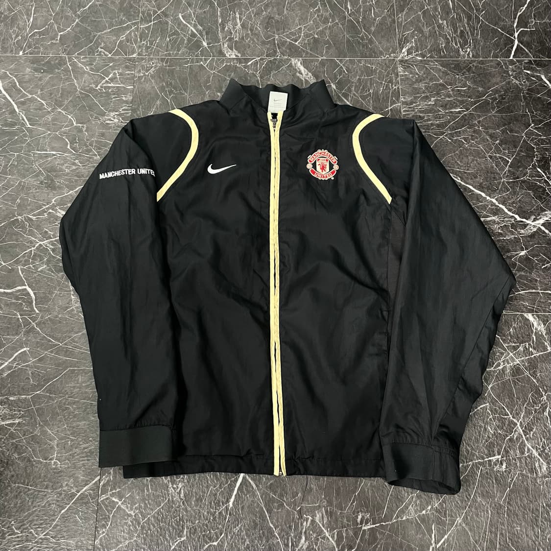 나이키 맨체스터 유나이티드 파이핑 바람막이 자켓 상품이미지1