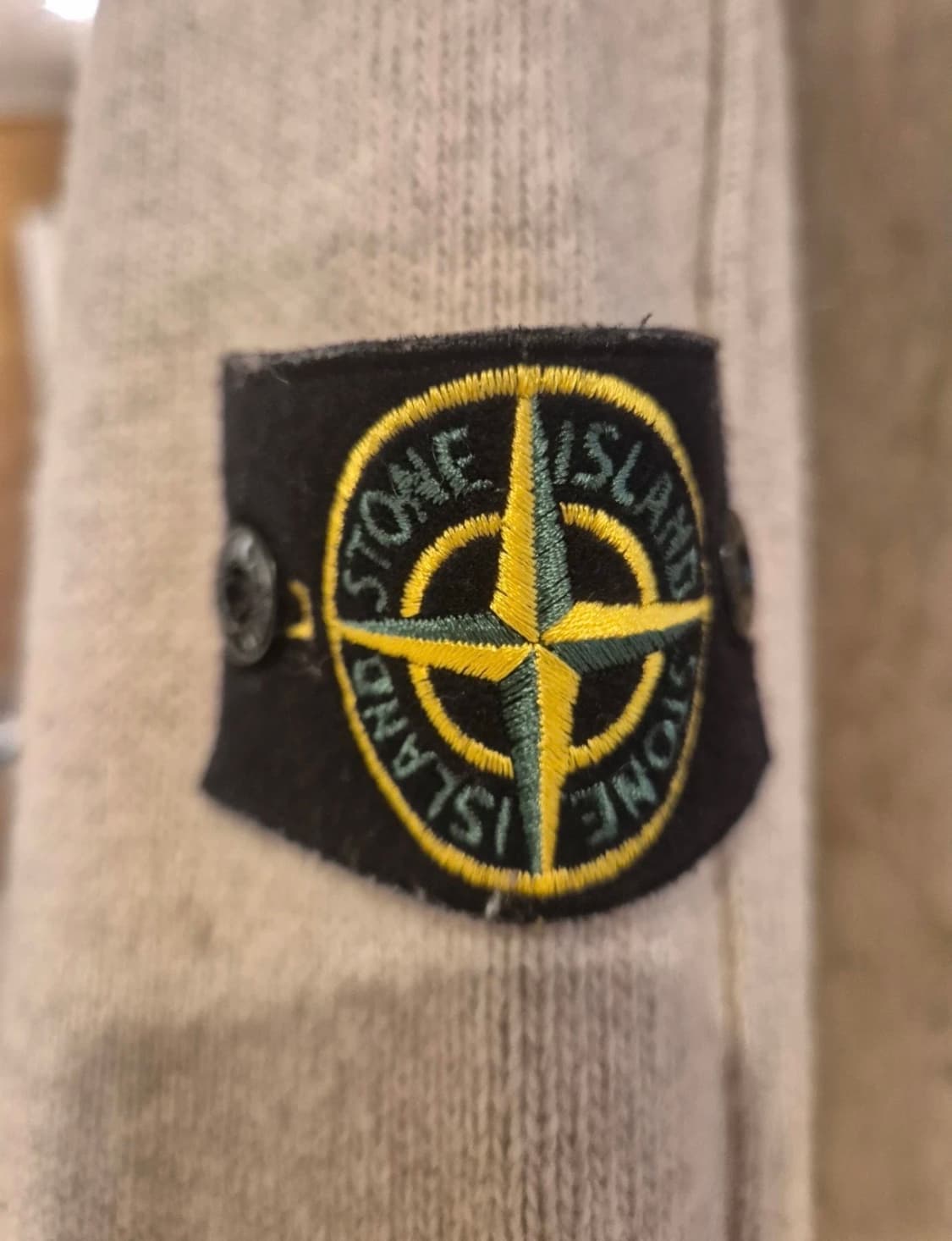 스톤아일랜드 반집업 니트 상품이미지3