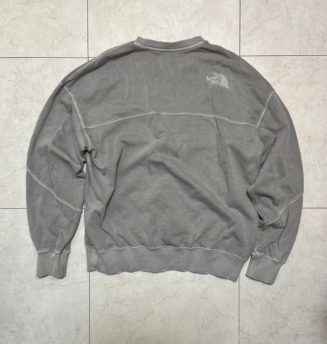 노스페이스 그런지 피그먼트 맨투맨 상품이미지3