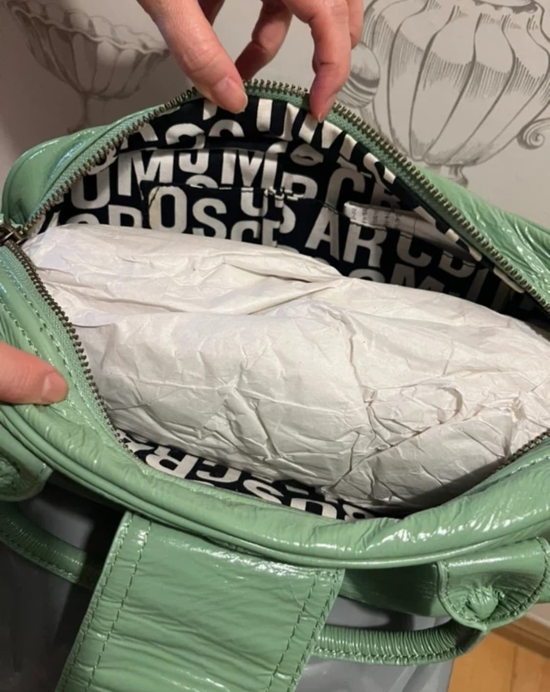 마크제이콥스 민트 버클 가죽 숄더백 상품이미지3