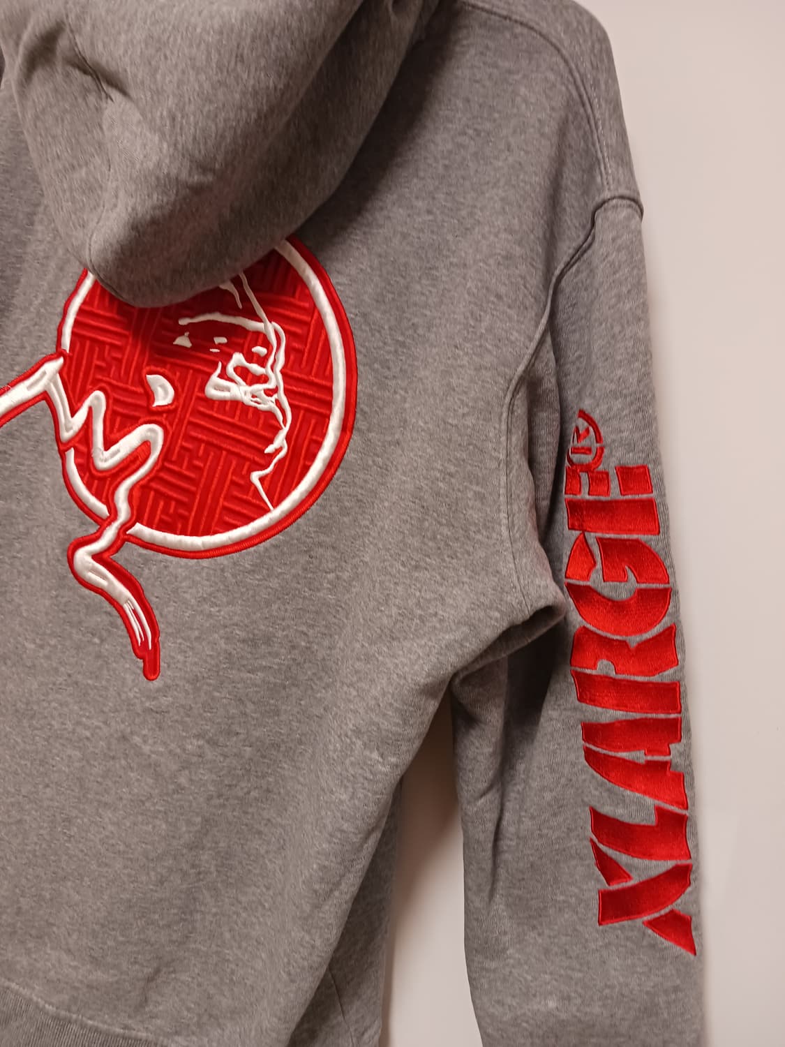 뉴어라×엑스라지 콜라보 후드티셔츠 상품이미지6