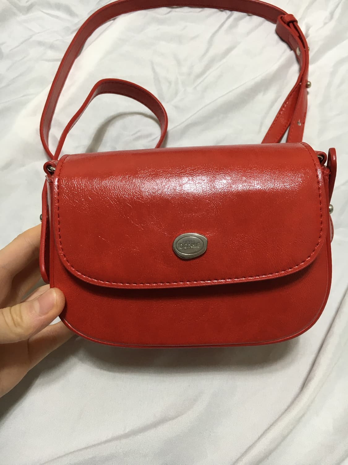 돈키 코리 미니 크로스백 레드 상품이미지1