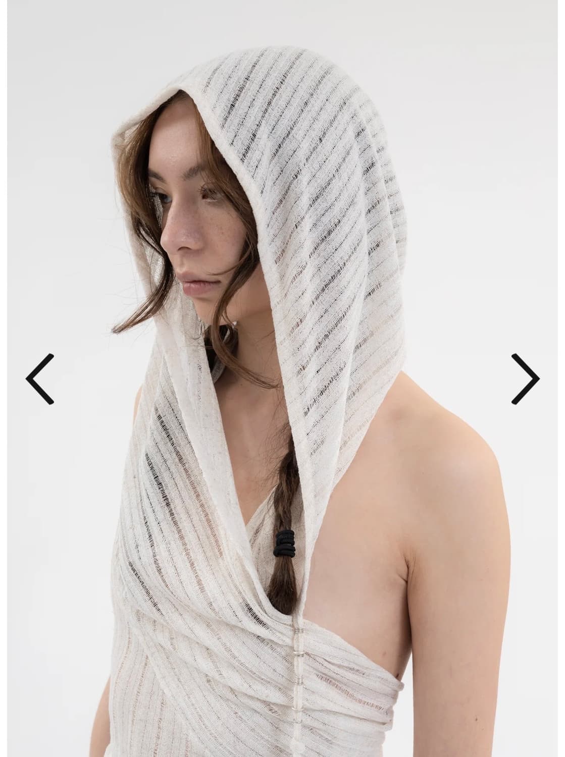 IVORY HOODED HALTER TOP 상품이미지2