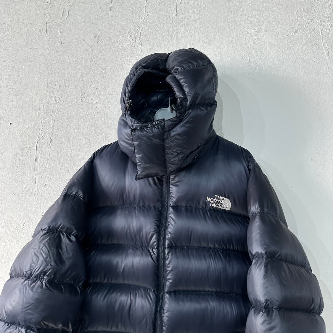 노스페이스800 유광 패딩 L 상품이미지2