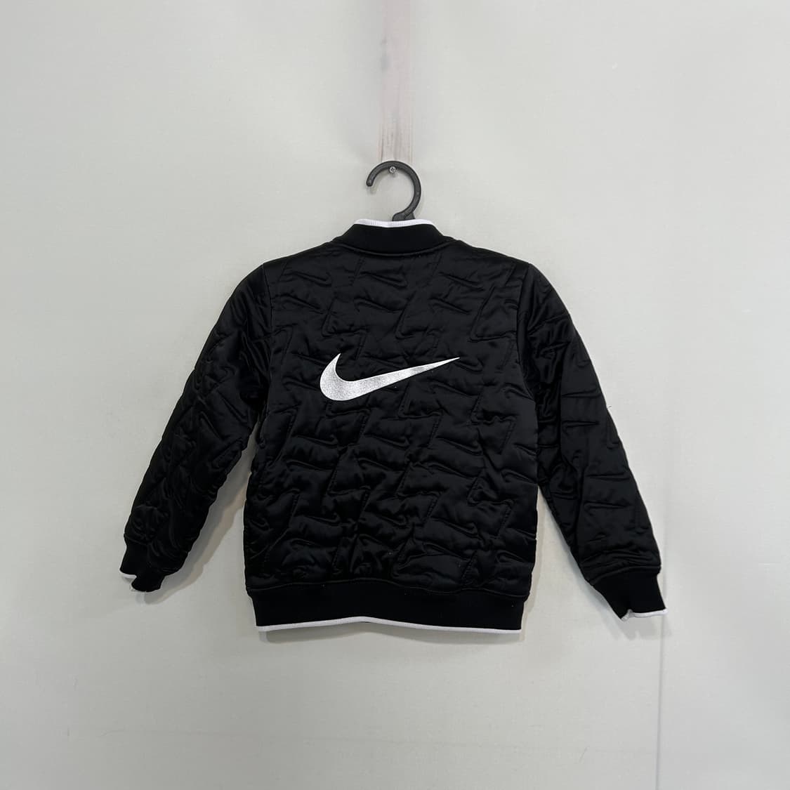 21FW 나이키 키즈 경량패딩 130 상품이미지3