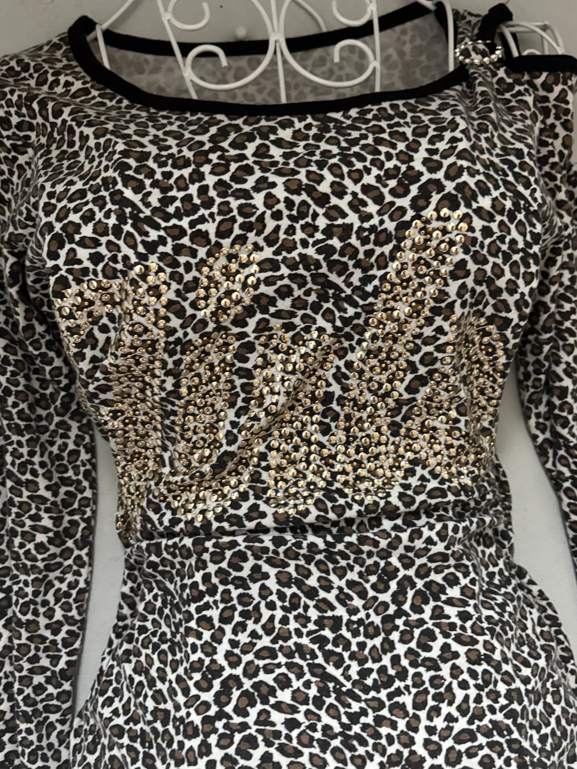• Leopard Off-Shoulder Long Sleeve 상품이미지9