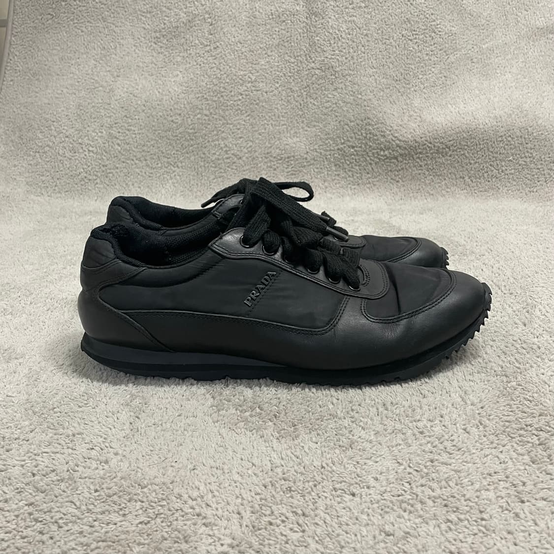 265) 프라다 스포츠 레더 나일론 로고 스니커즈 상품이미지4