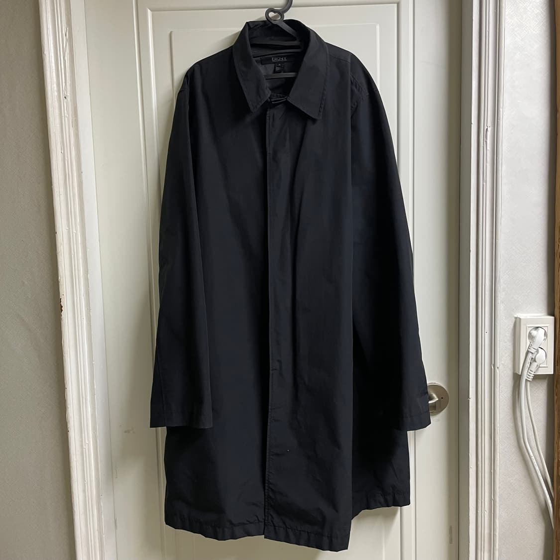 DKNY 클래식 블랙 싱글 트렌치코트  상품이미지1