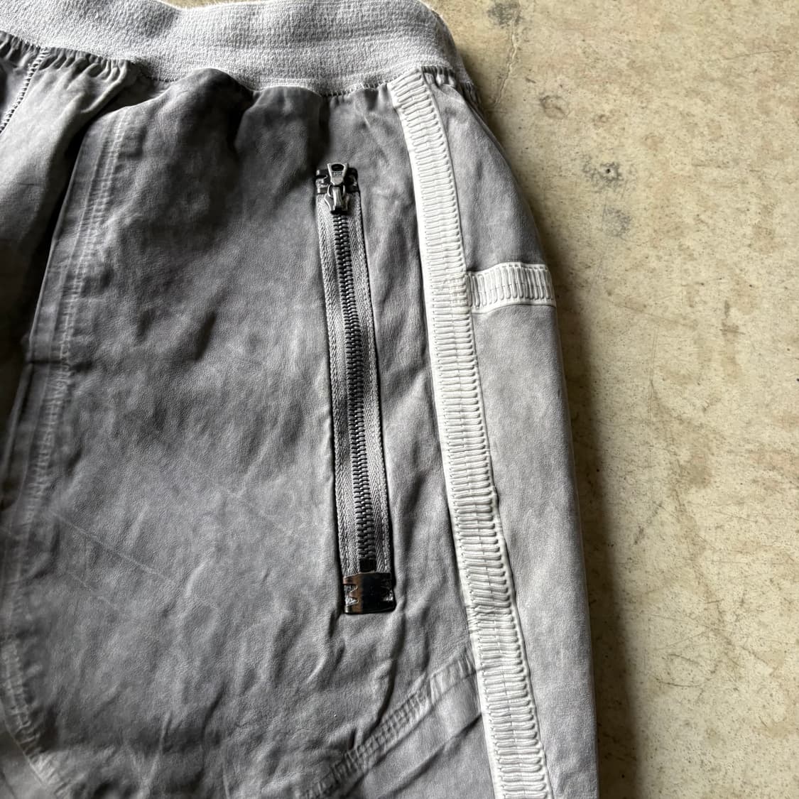 아이작 셀럼 레더 쇼츠 상품이미지2