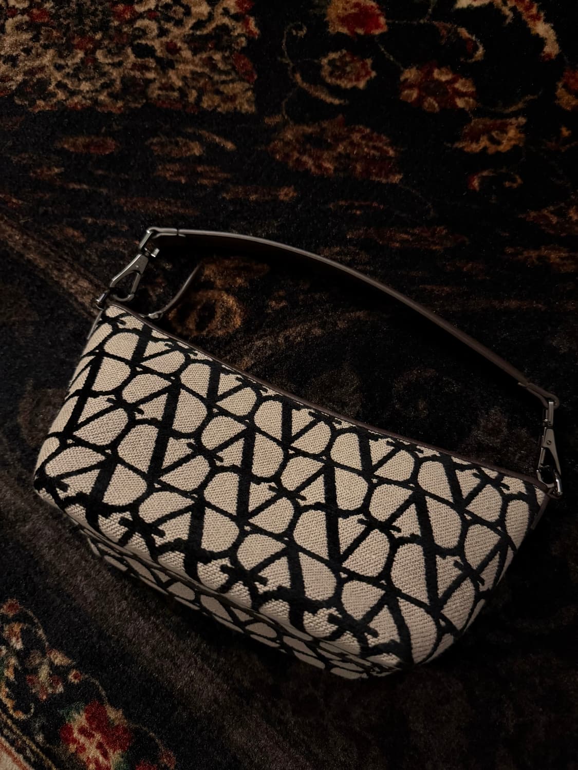 발렌티노 토트백 상품이미지1