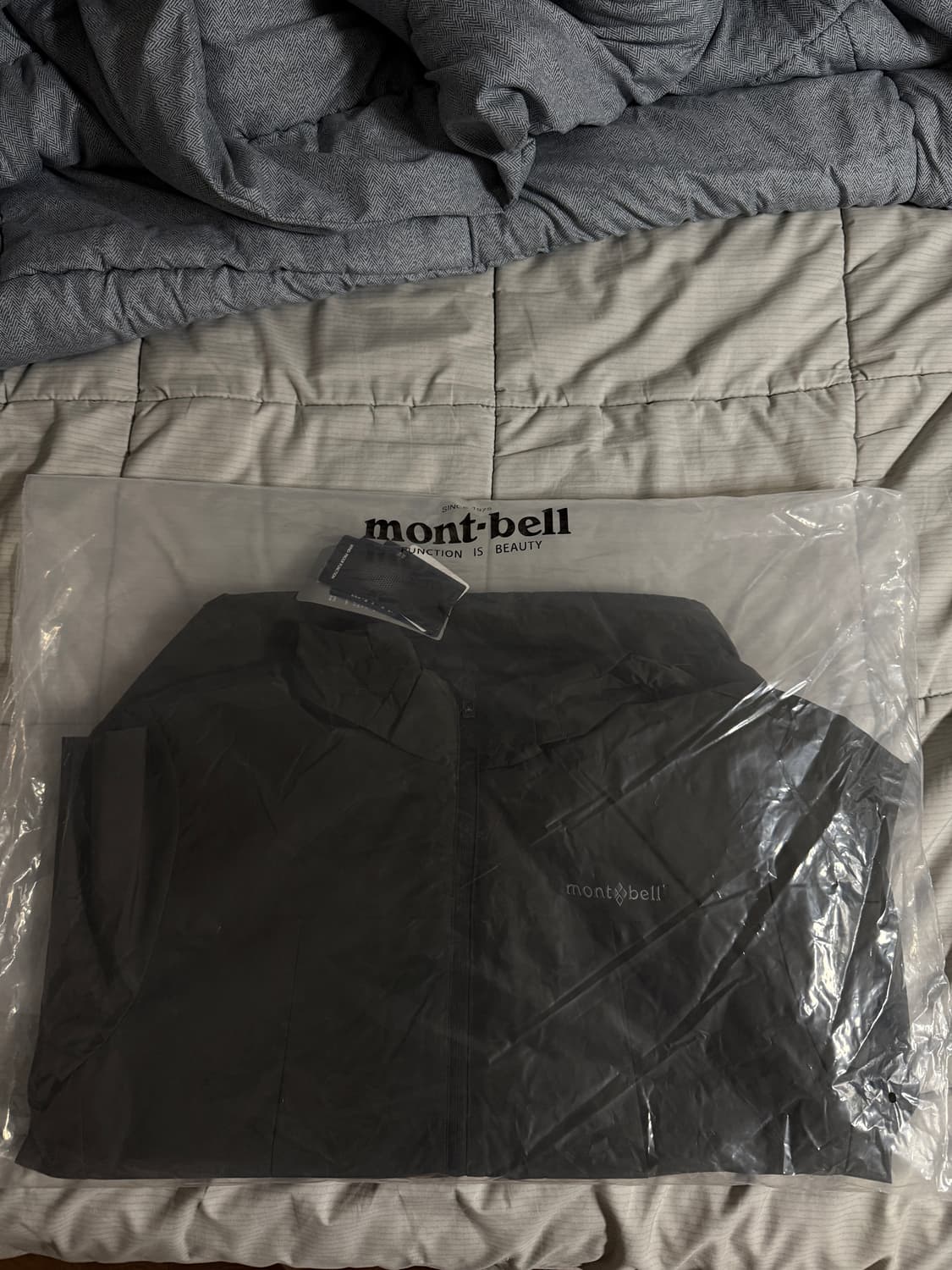 몽벨 바람막이 차콜 새상품 상품이미지1