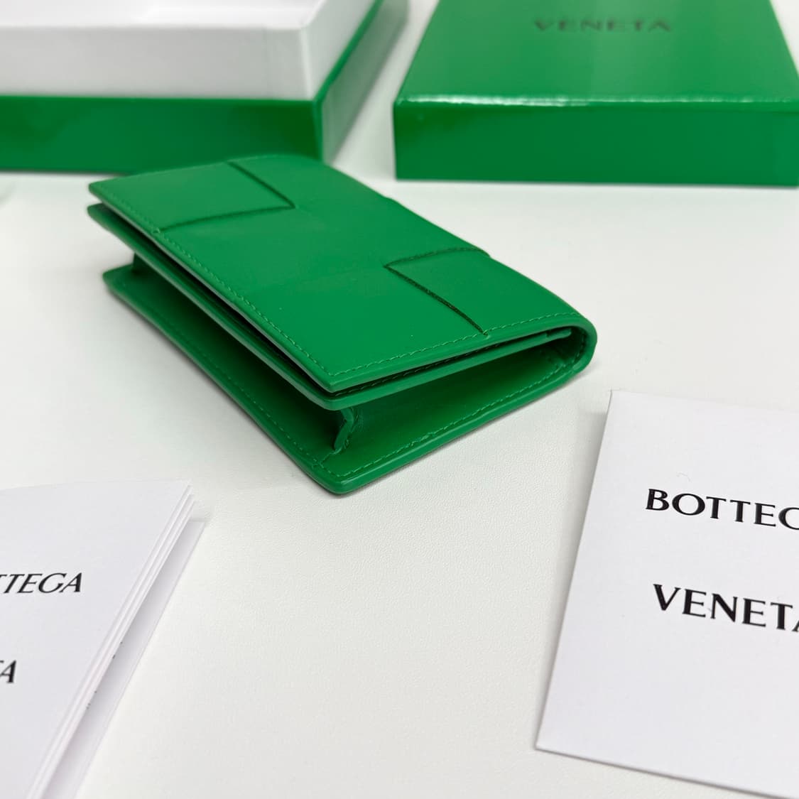 [풀박스] 보테가베네타 플랩 카드지갑 그린 상품이미지4