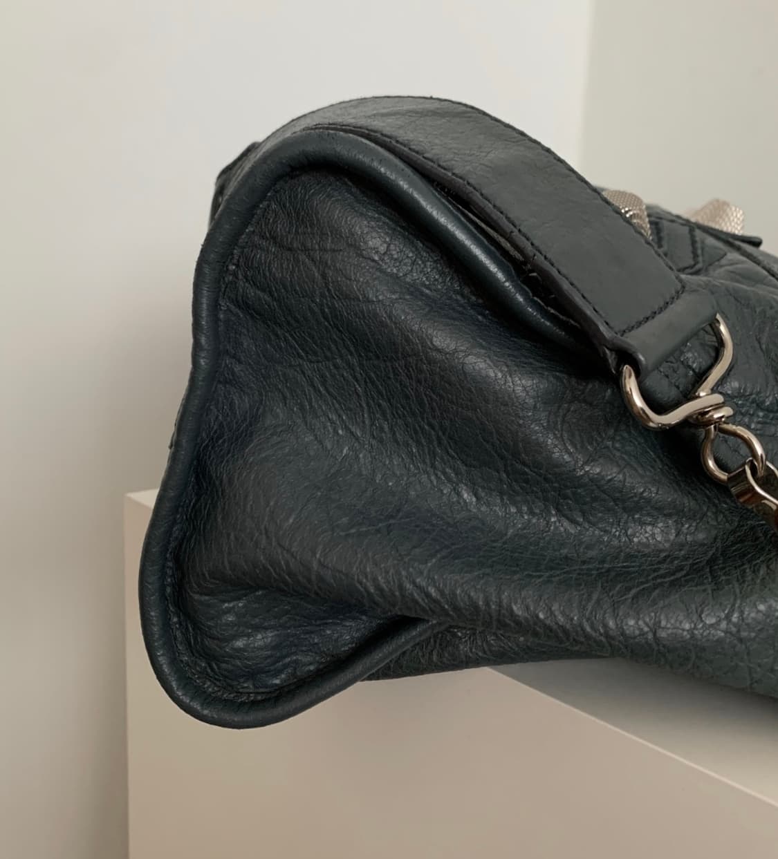 발렌시아가 자이언트 시티백 모터백 다크그레이 상품이미지5