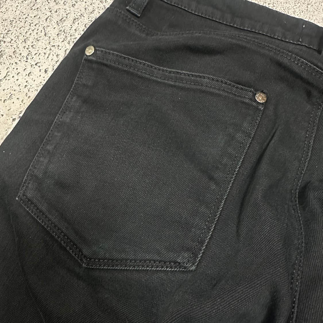 ✨ (바배) 아크네 스튜디오 흑청 데님 팬츠  상품이미지6