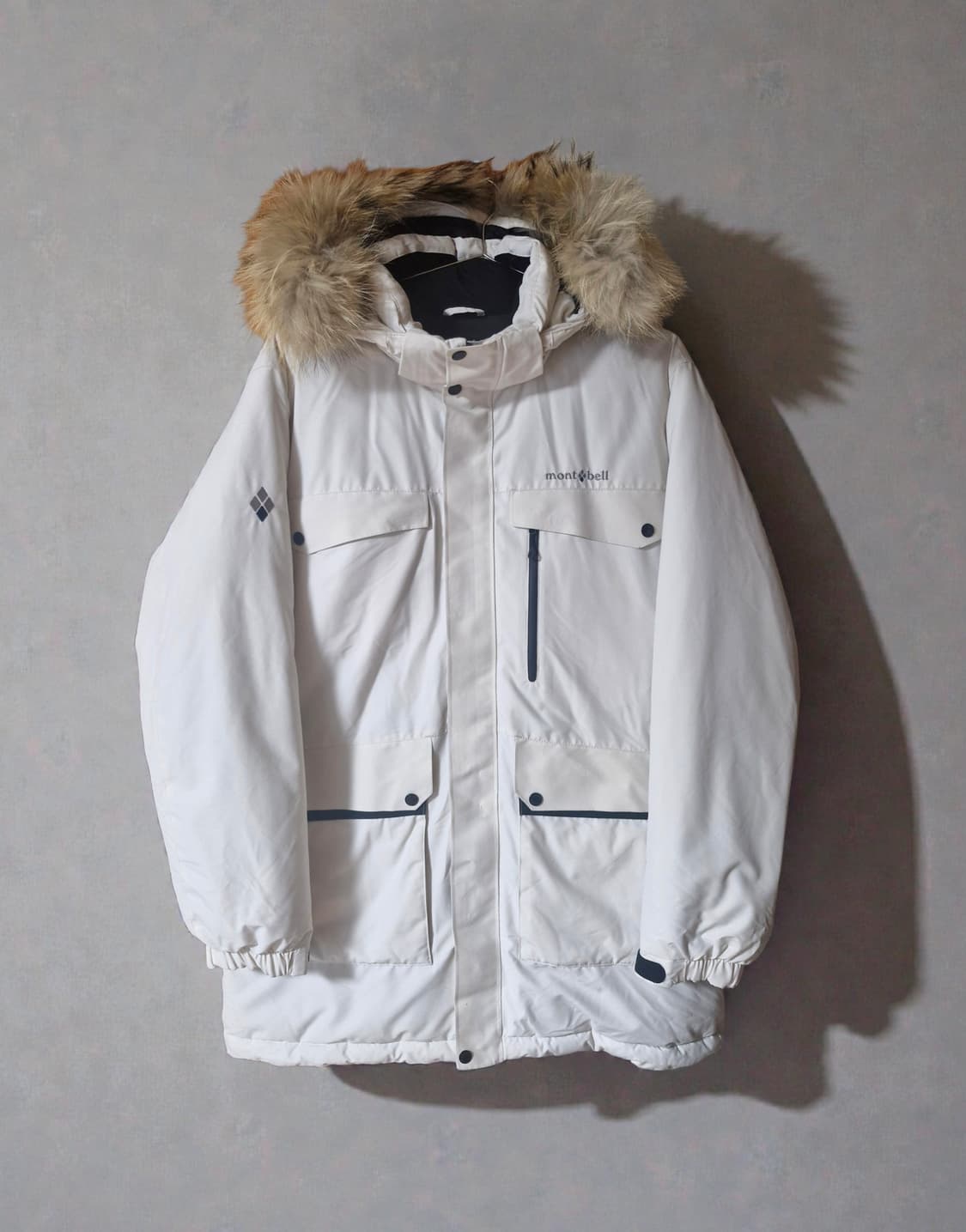 몽벨 화이트 구스다운 라쿤퍼 패딩 점퍼 105 상품이미지1