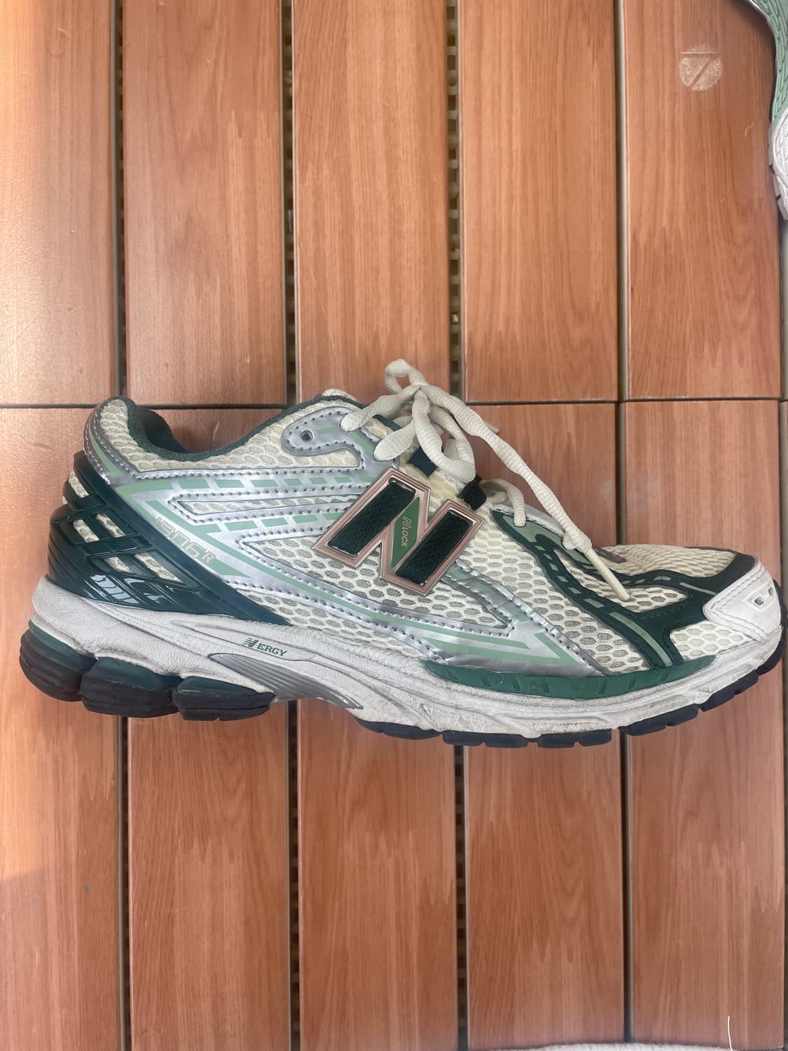 뉴발란스 1906R 제이드 / 에메레온도르 콜라보 상품이미지4