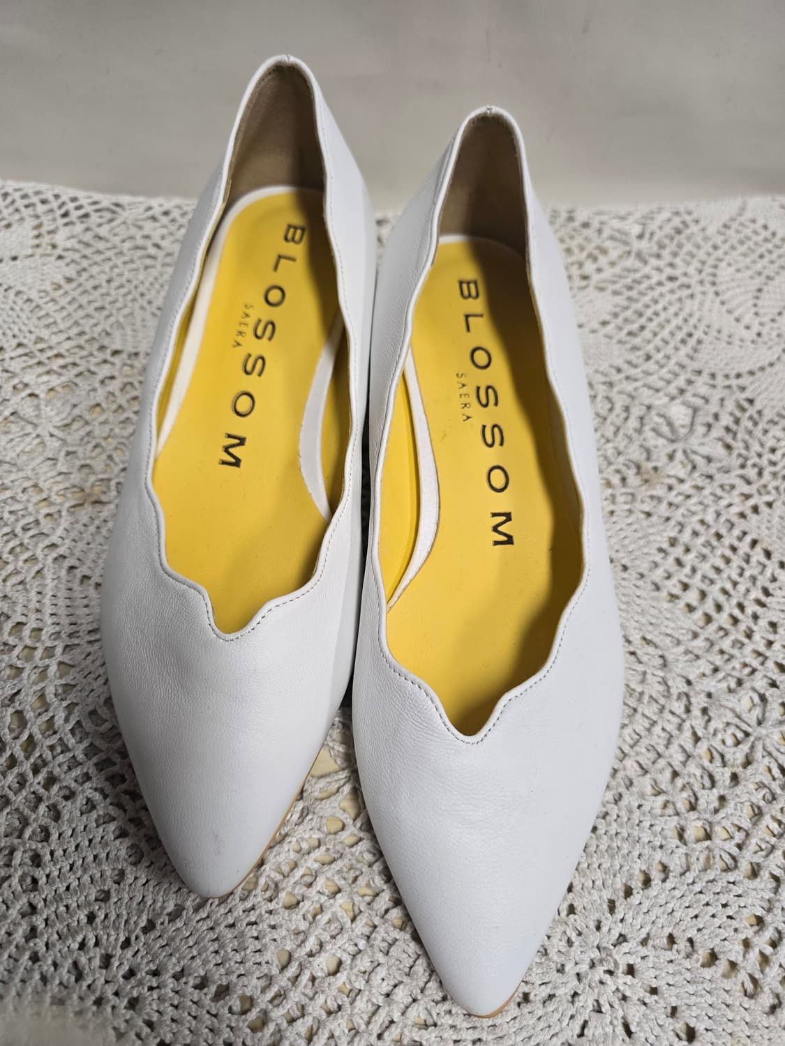 세라 블라썸 수제화 플랫슈즈 235 상품이미지1